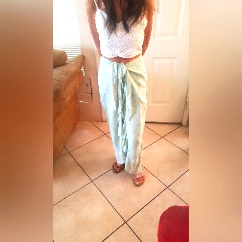Chic beachy lounge pants